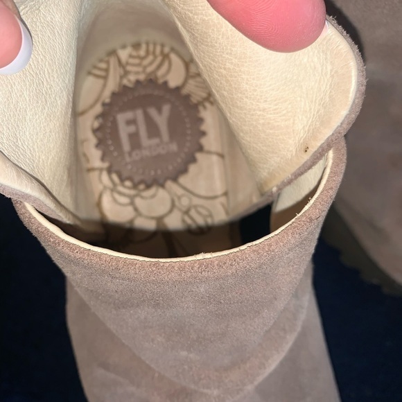 FLY LONDON Yema Taupe Suede Lace Up Wedge Booties Tan Platform 38 - Picture 3 of 7